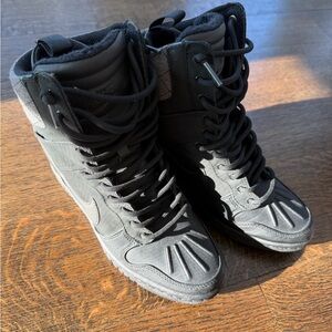 Nike Sky High Sneaker Boot/Duck Boot size 6.5